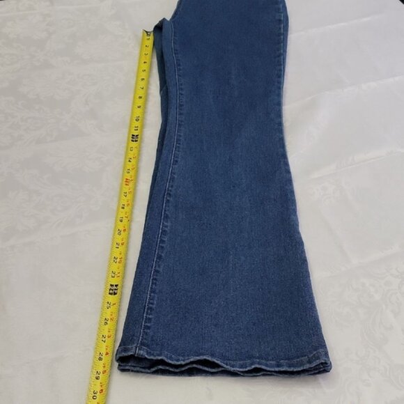 SHEIN Women's Size 27 High-Waisted Crossover Criss-Cross Flare Leg Jeans - Picture 5 of 10